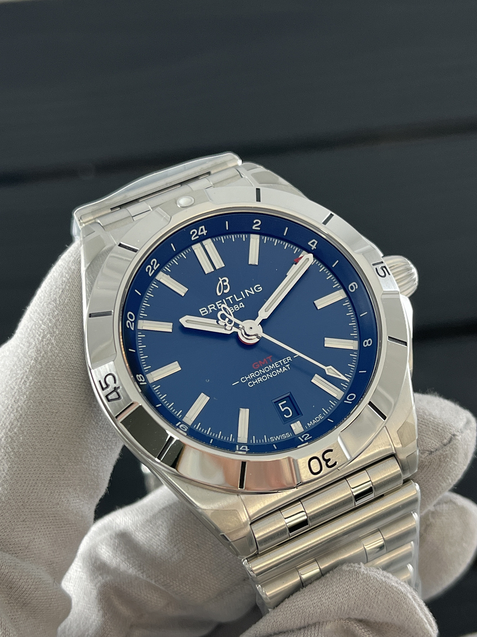 Часы Breitling  Chronomat Automatic Gmt 40Mm  A32398101C1A1