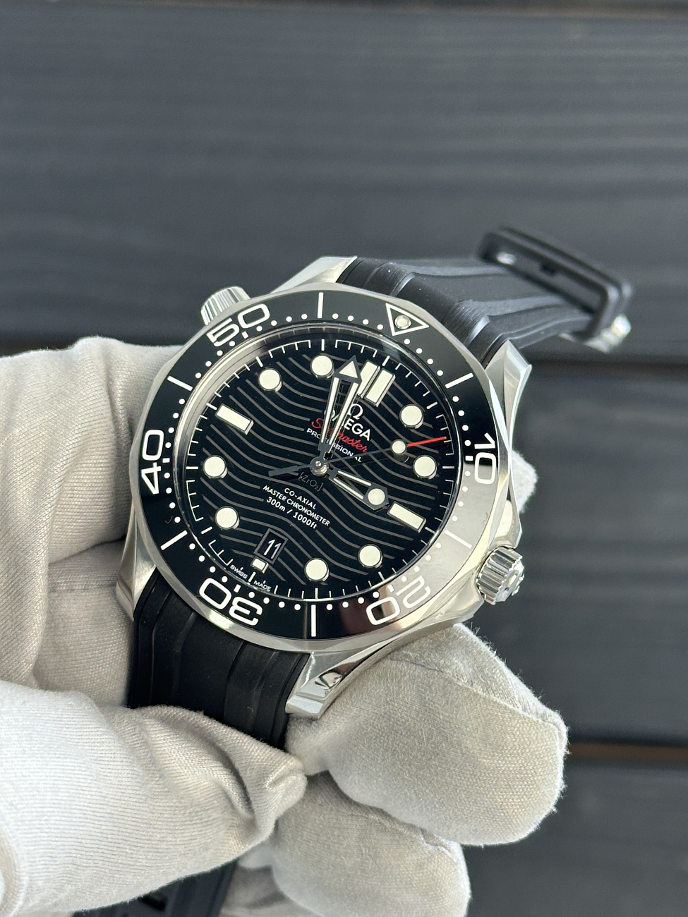 Часы Omega  Seamaster Diver 300M Co‑Axial Master Chronometer 42 Mm  210.32.42.20.01.001