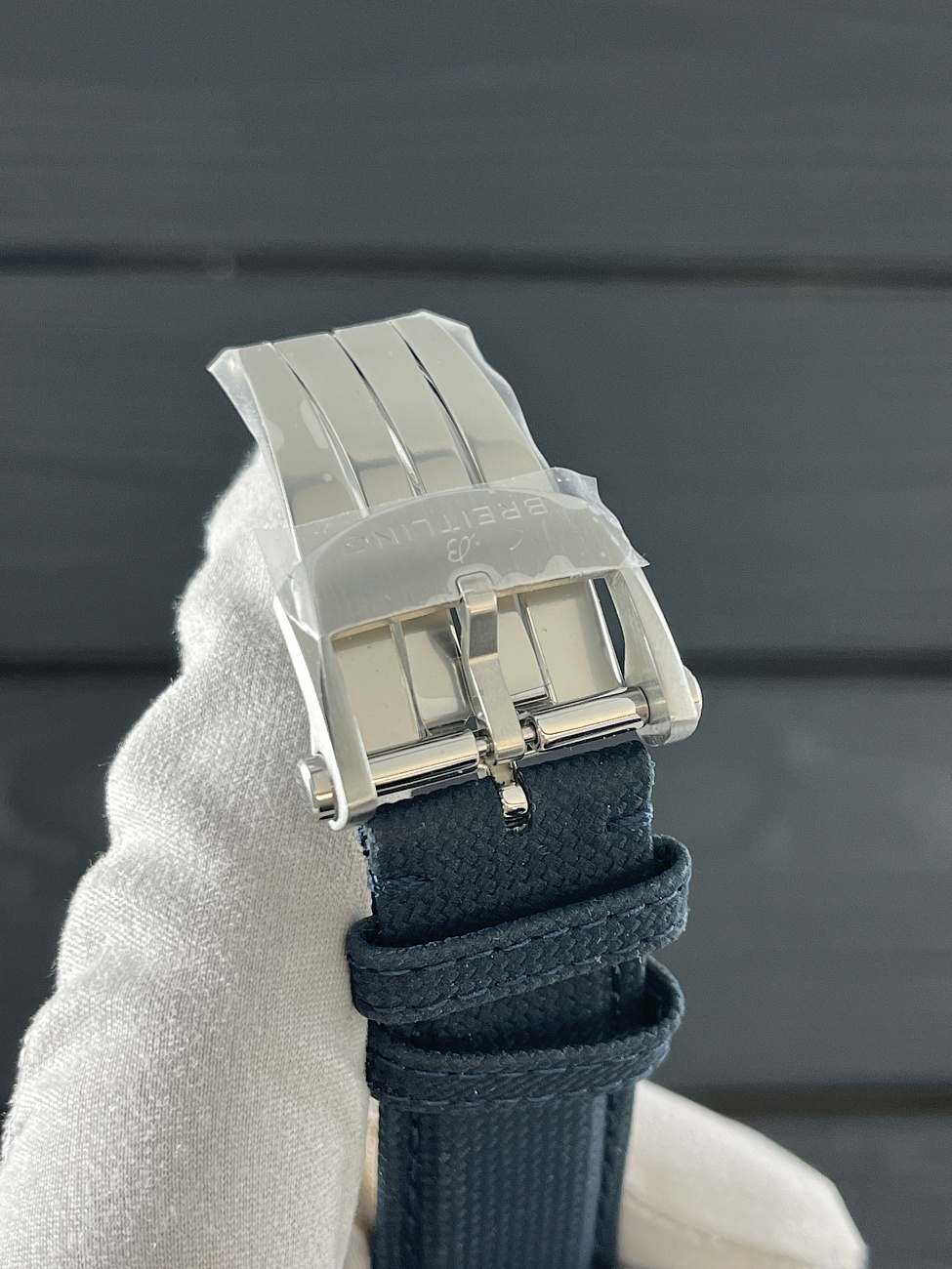 Часы Breitling  Avenger B01 Chronograph 44Mm  AB0147101C1X1