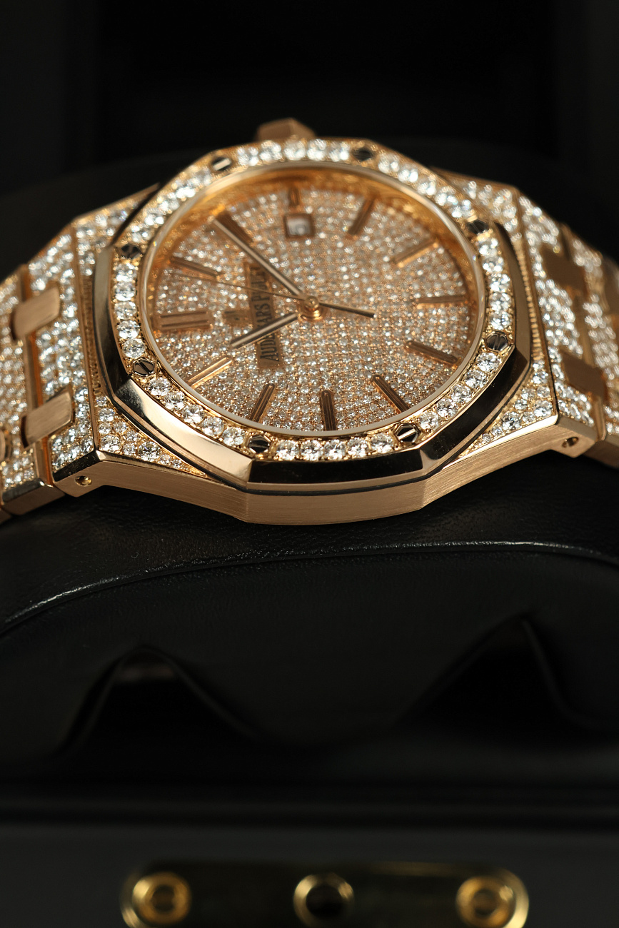 Часы Audemars Piguet  Royal Oak Custom Diamonds 41mm  15400OR