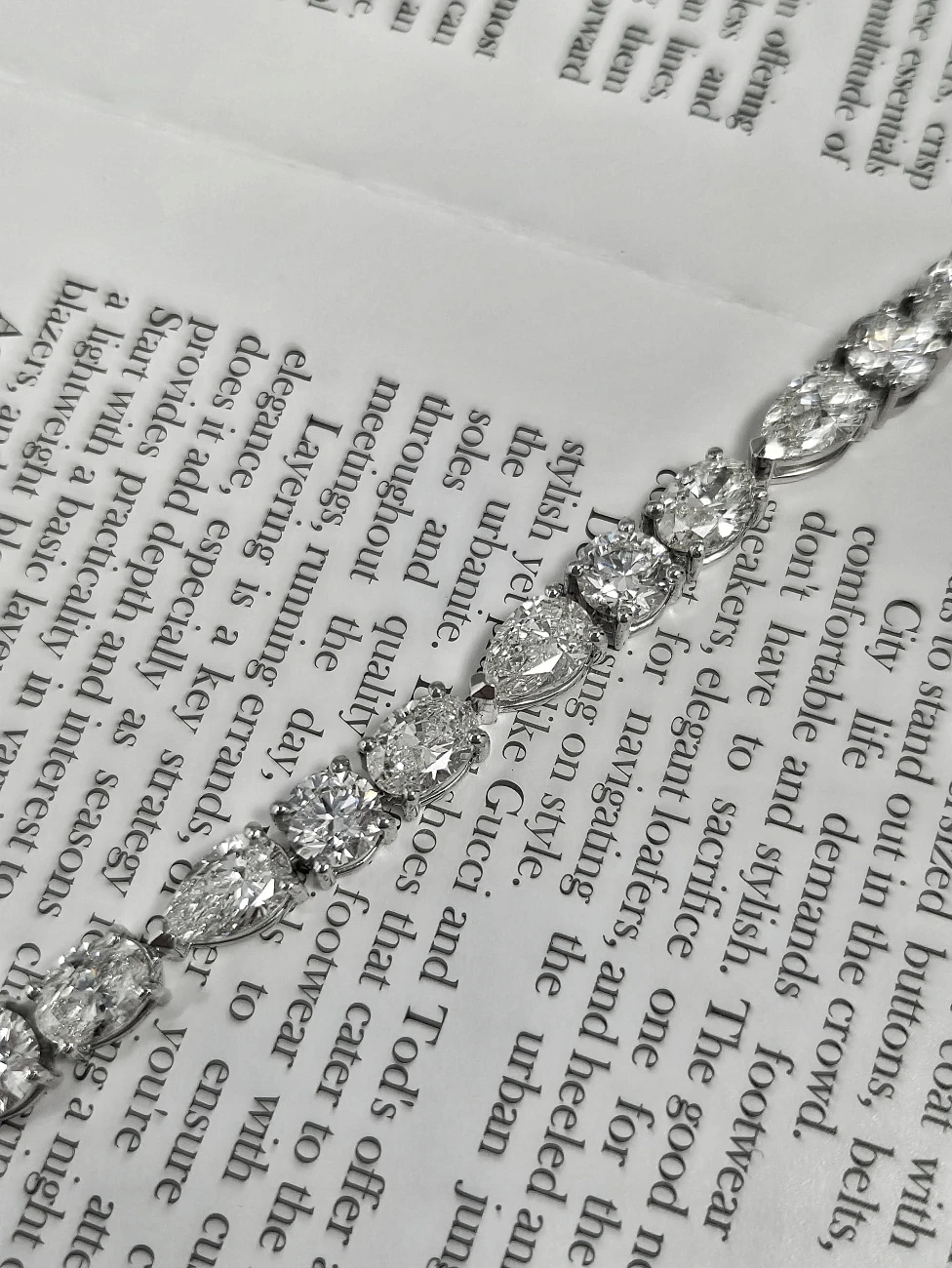 Украшение GRS GemResearch Swisslab  Колье с изумрудом 12,24 ct.   