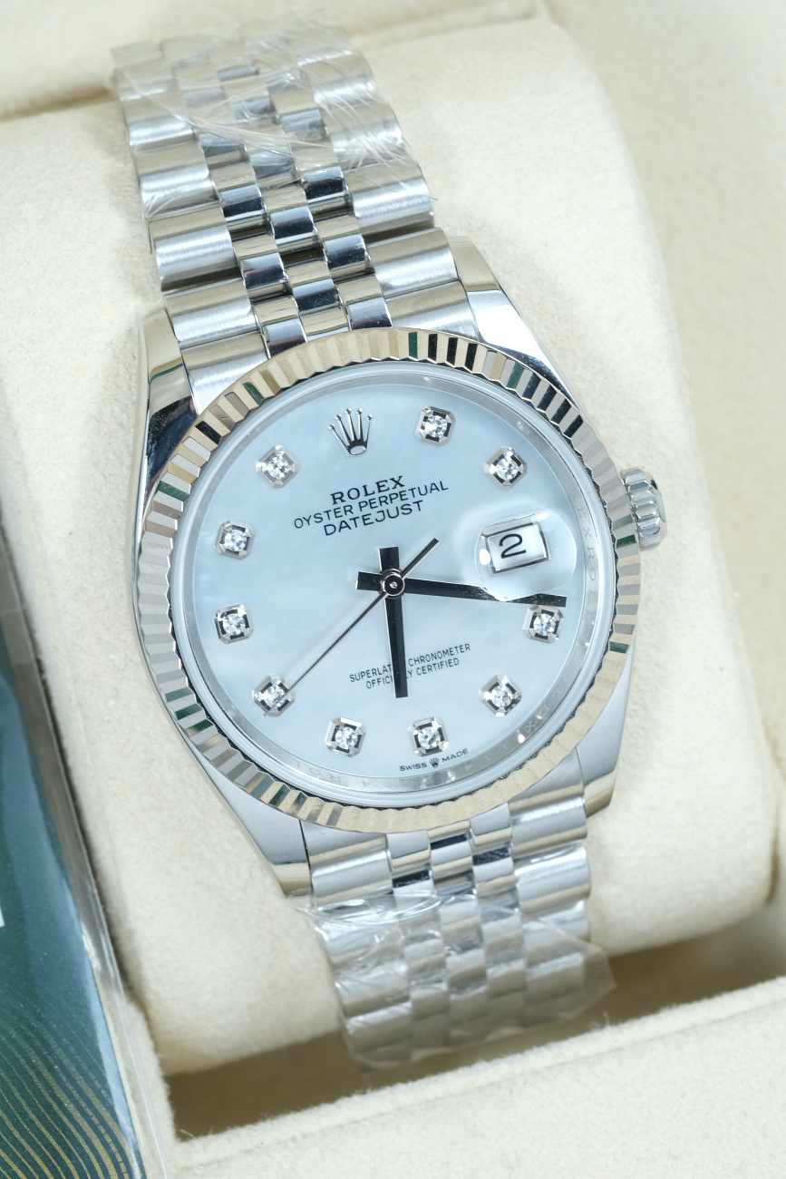 Часы Rolex  Datejust 36Mm Steel & White Gold Diamonds Mother Of Pearl  126234
