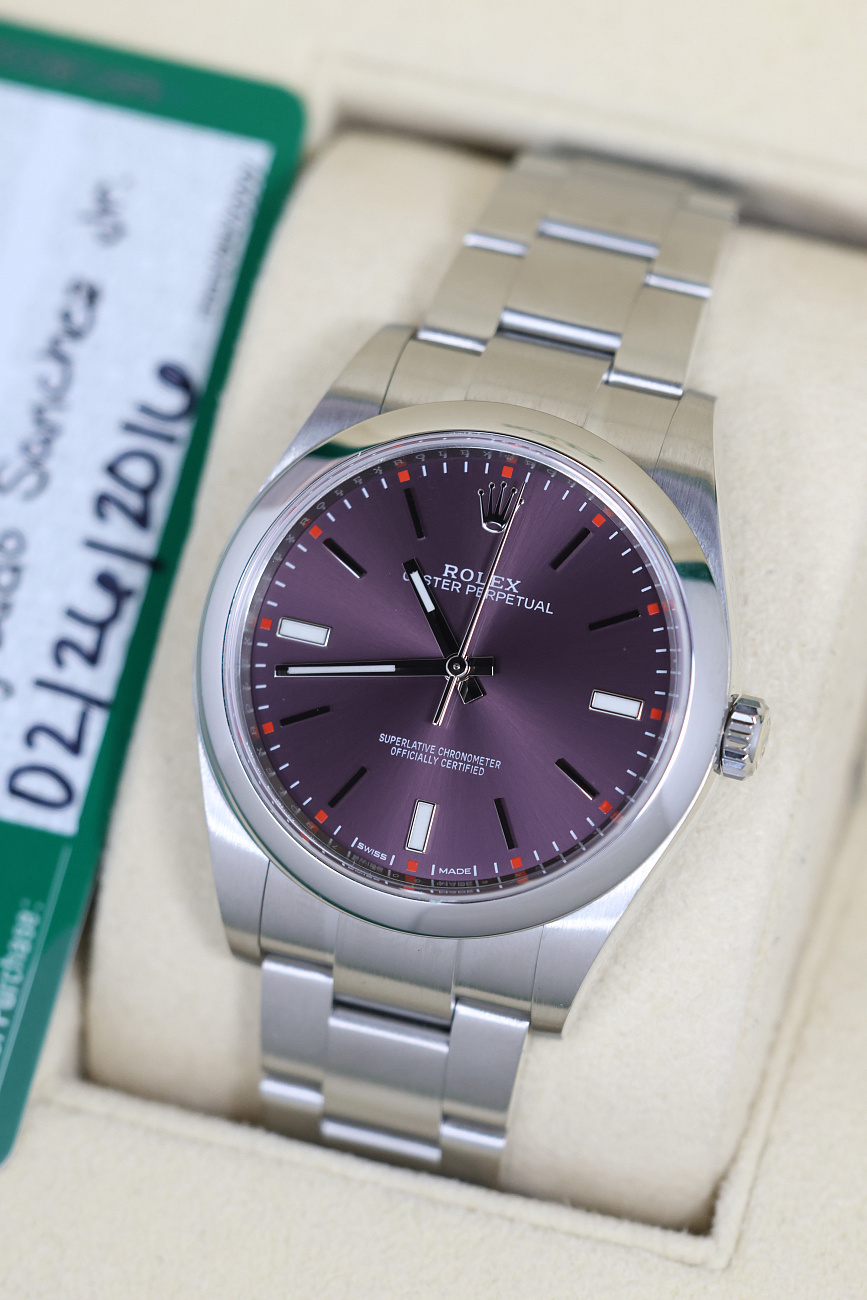 Часы Rolex  Oyster Perpetual 39Mm  114300