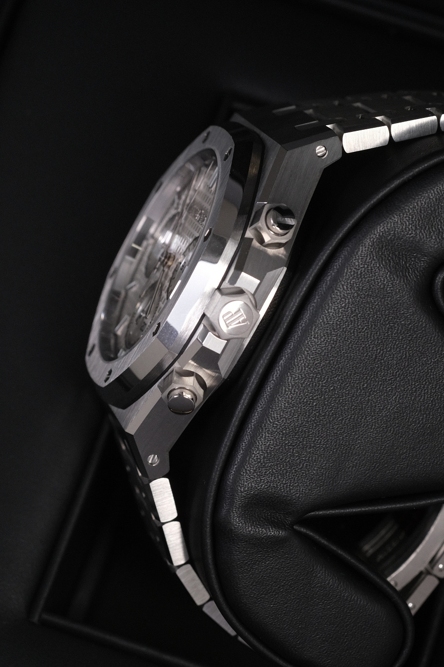 Часы Audemars Piguet  Royal Oak Chronograph 41Mm Silver  26240ST.OO.1320ST.07