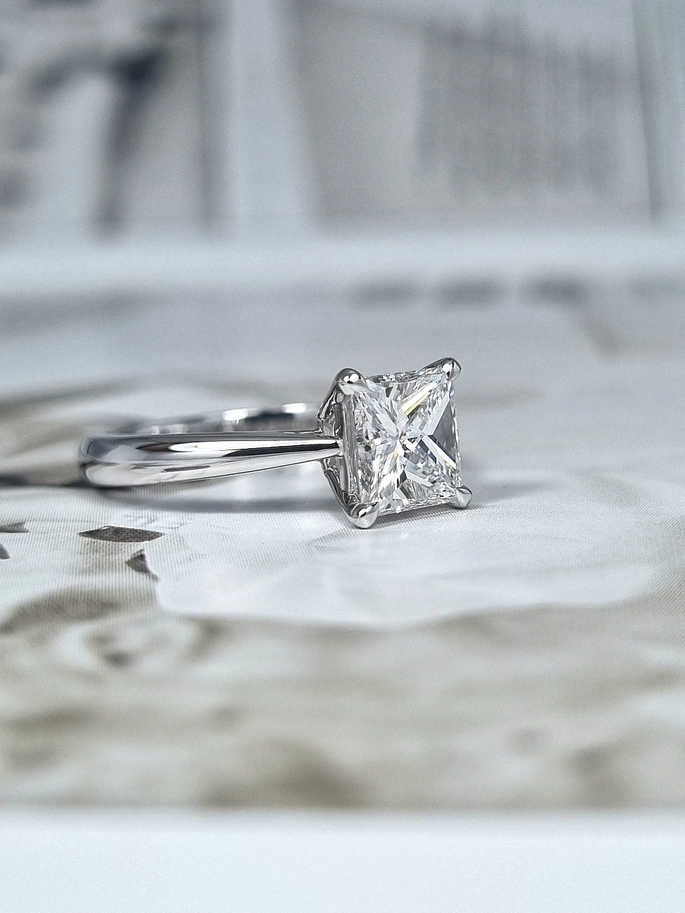Украшение No Name  Кольцо с бриллиантом 1,54 ct. D/VVS2   
