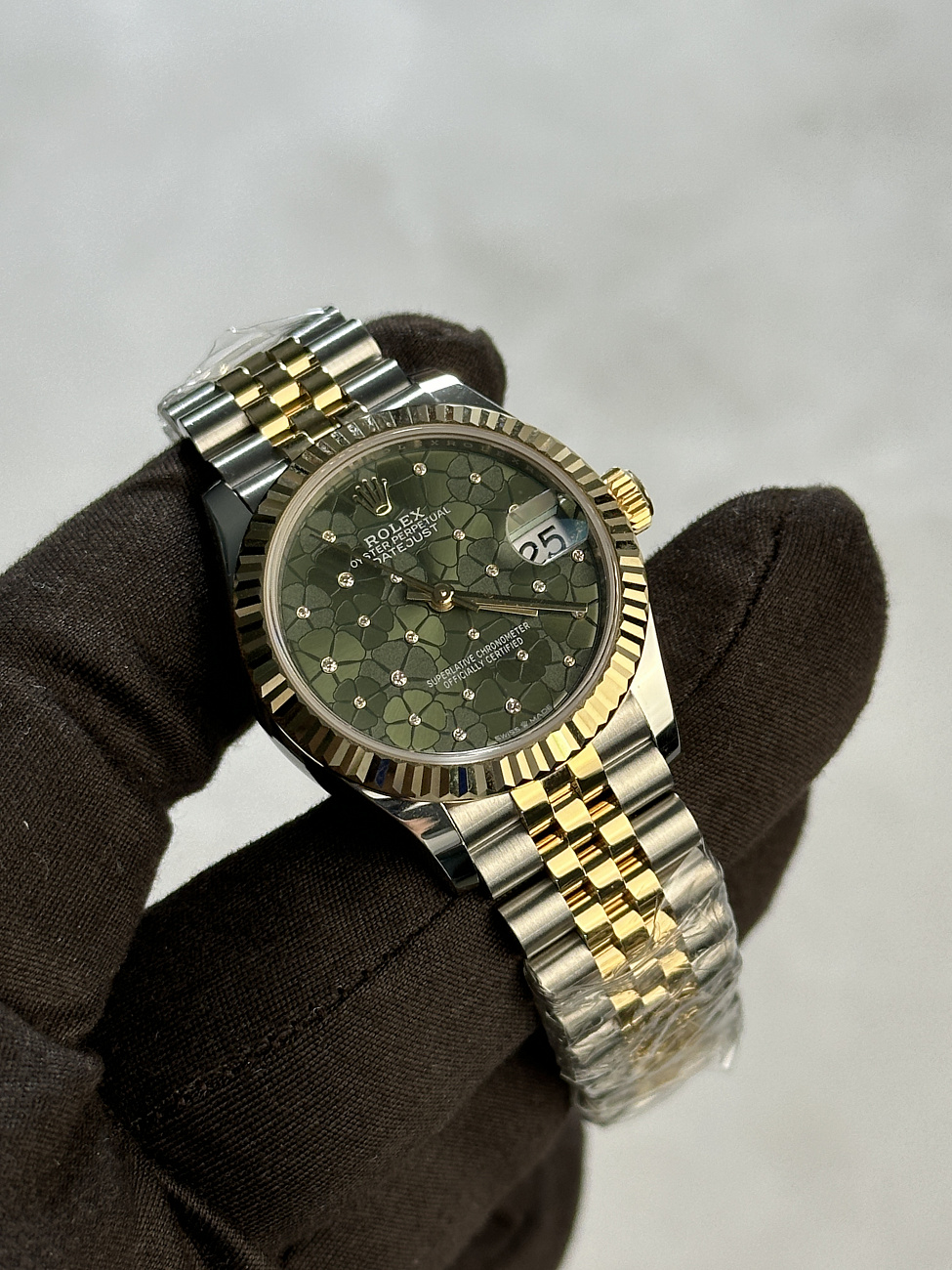 Часы Rolex  Steel And Yellow Gold Green Dial  278273