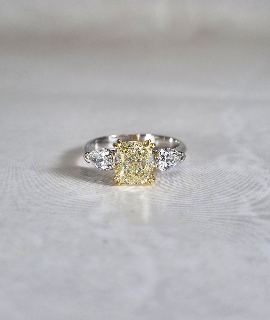 Украшение NO NAME  Кольцо С Бриллиантом 2,22 Ct. W To X Range/Vvs2   