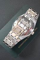 Часы Audemars Piguet  Royal Oak 37Mm  15450ST.OO.1256ST.02