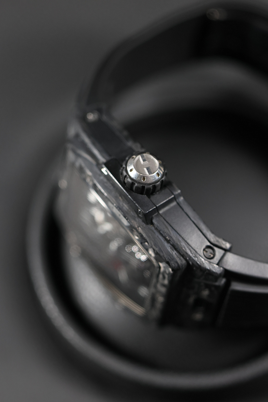 Часы Hublot  HUBLOT Spirit of Big Bang Tourbillon Carbon Black  645.QN.1117.RX