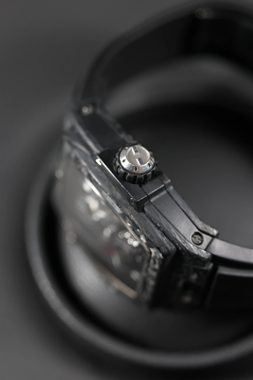Часы Hublot  HUBLOT Spirit of Big Bang Tourbillon Carbon Black  645.QN.1117.RX