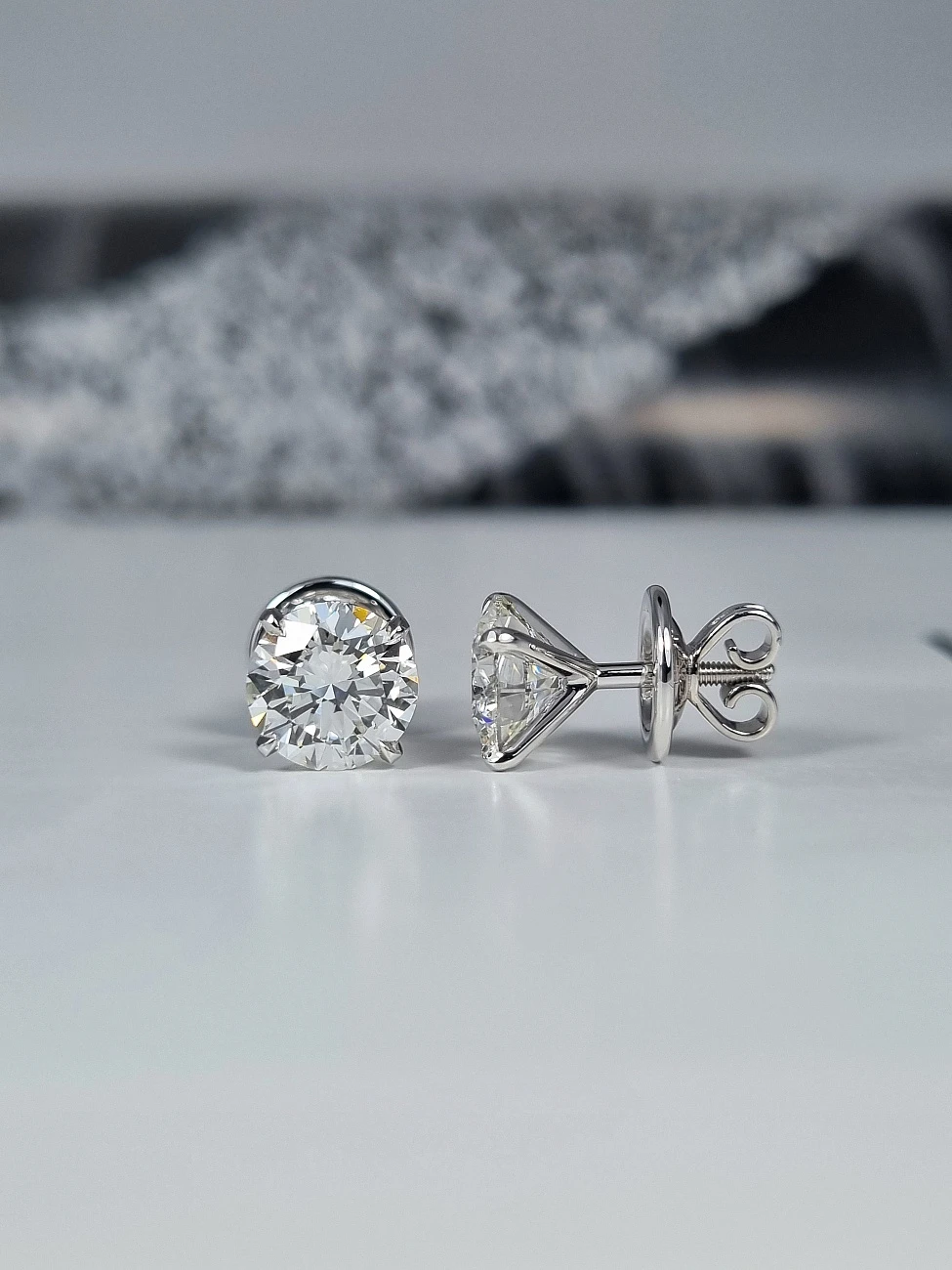 Украшение GIA  Серьги с бриллиантами 2,01/2,01 ct. H/VS1 (3 Excellent)   