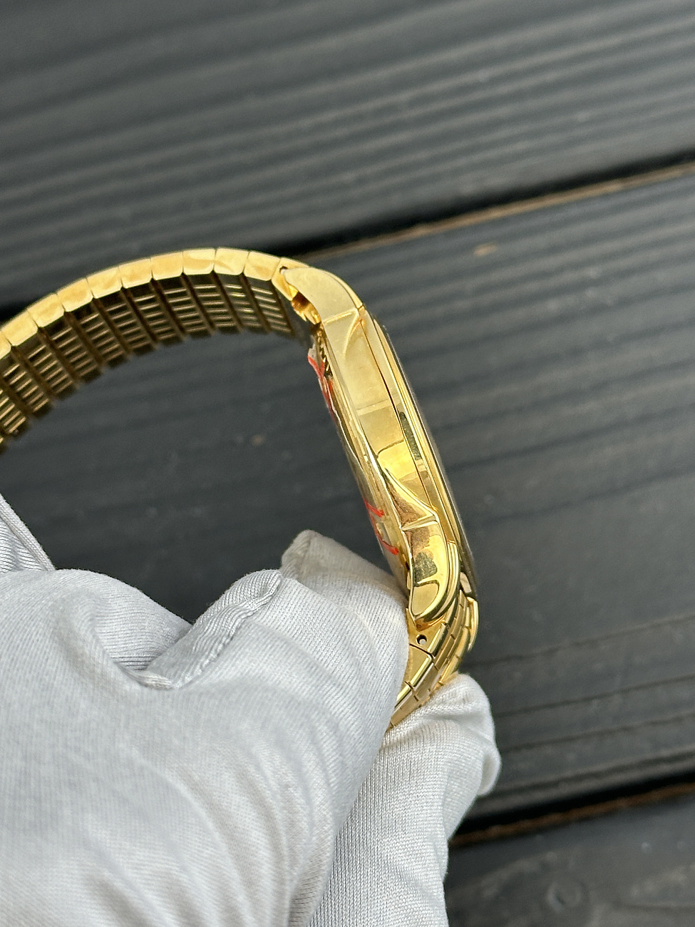 Часы Omega  De Ville Chronometer Yellow Gold  41313100