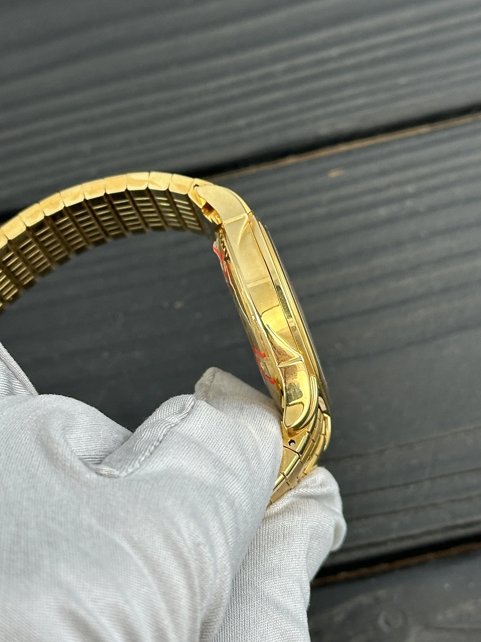Часы Omega  De Ville Chronometer Yellow Gold  41313100