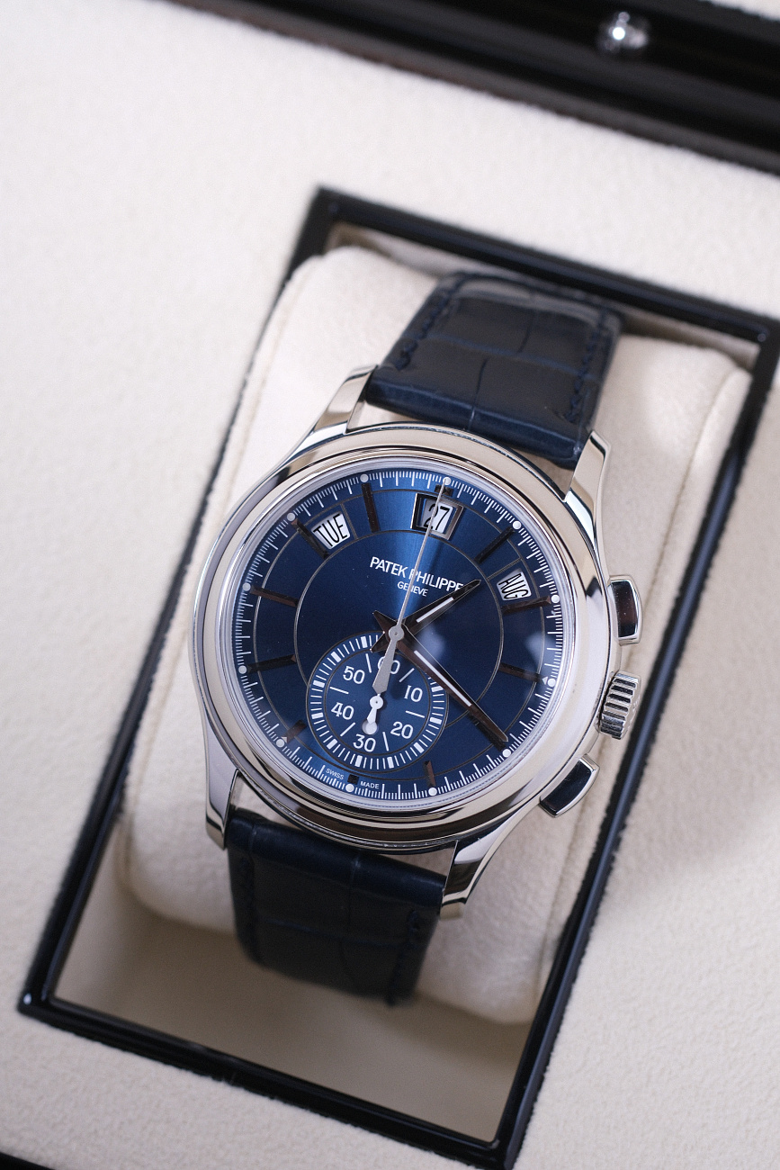 Часы Patek Philippe  Annual Calendar Chronograph  5905P-001