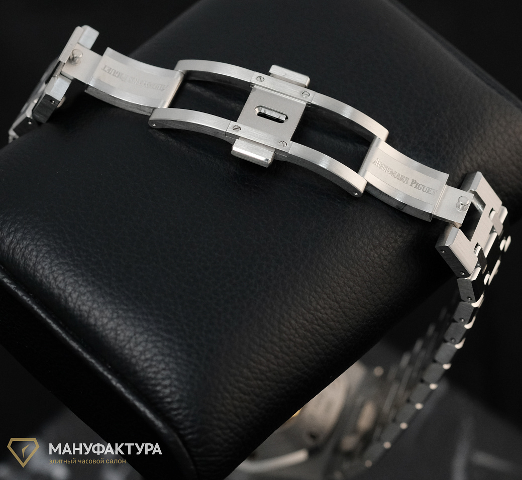 Часы Audemars Piguet  Royal Oak Selfwinding 41Mm Black Dial  15400ST.OO.1220ST.01