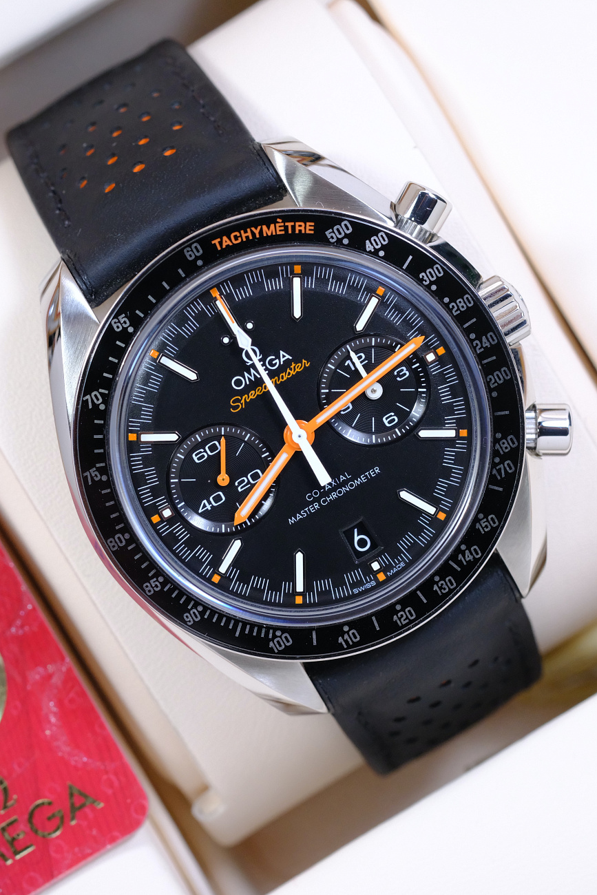 Часы Omega  Speedmaster Racing  329.32.44.51.01.001