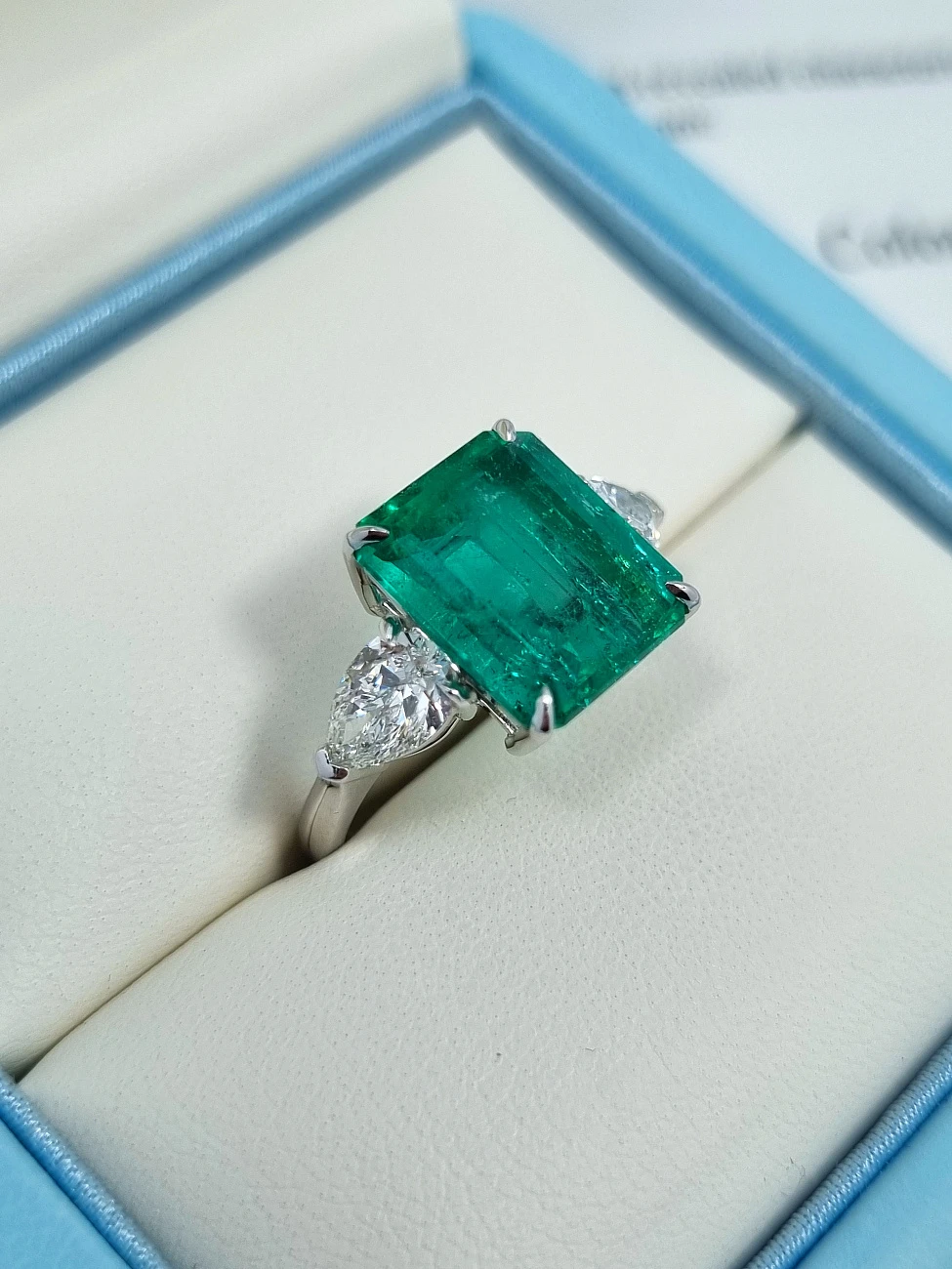 Украшение GRS GemResearch Swisslab  Кольцо с изумрудом 4,77 ct. Colombia   