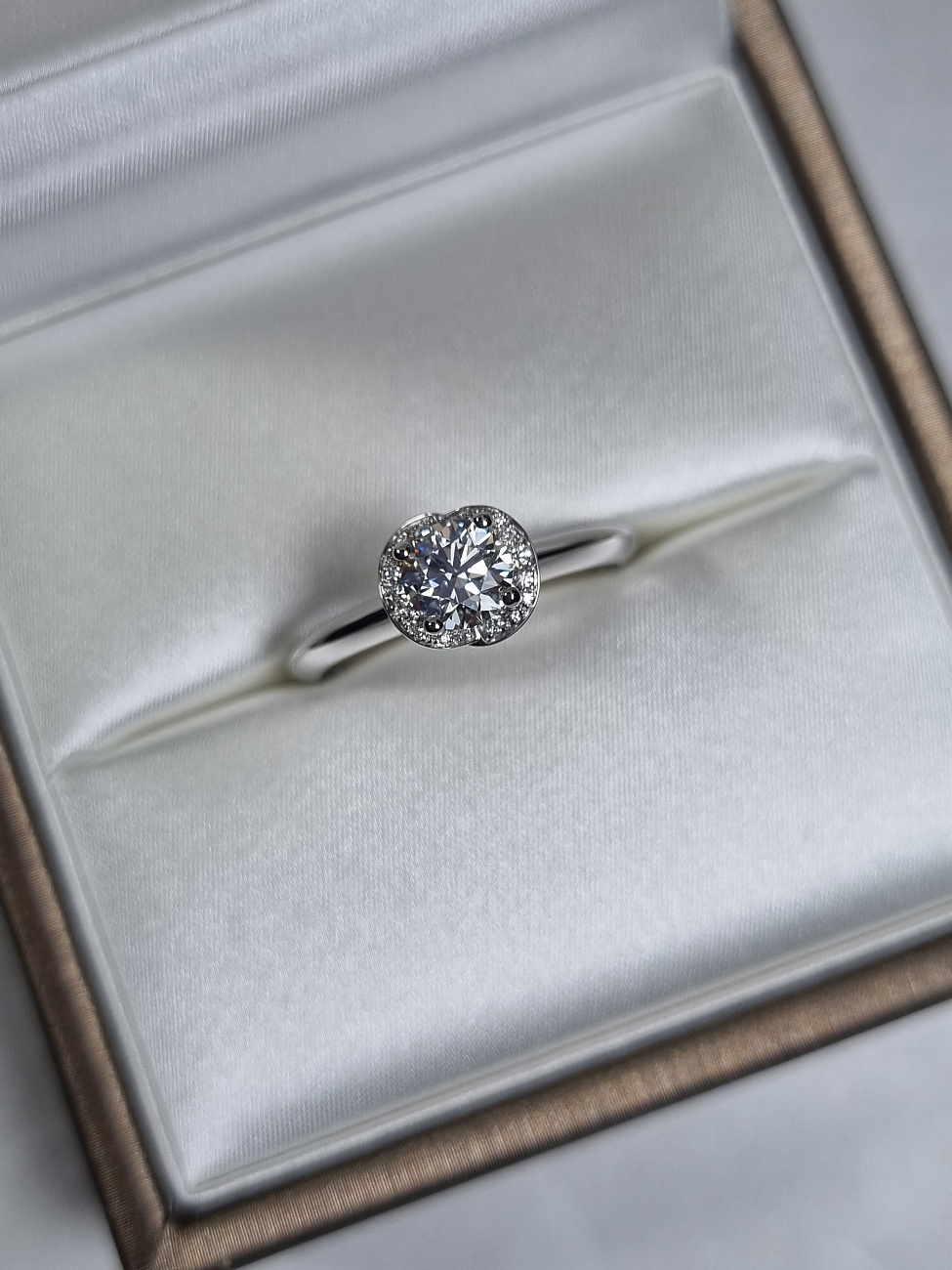 Украшение Bvlgari  Incontro D’amore Ring 0,54 Ct. F/Vvs1  355376 