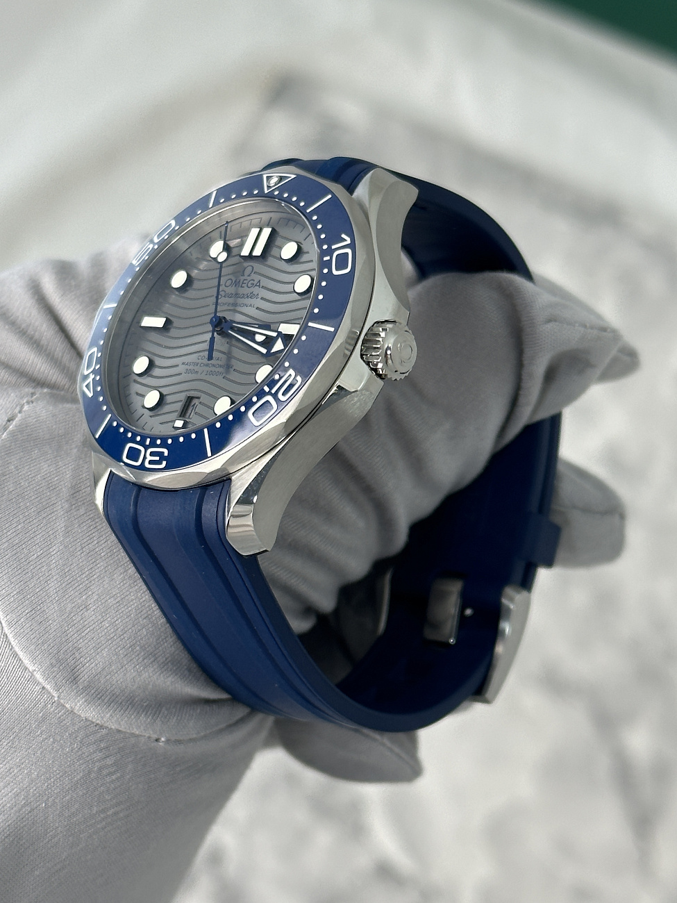 Часы Omega  Seamaster Diver 300M Co‑Axial Master Chronometer 42 Mm  210.32.42.20.06.001