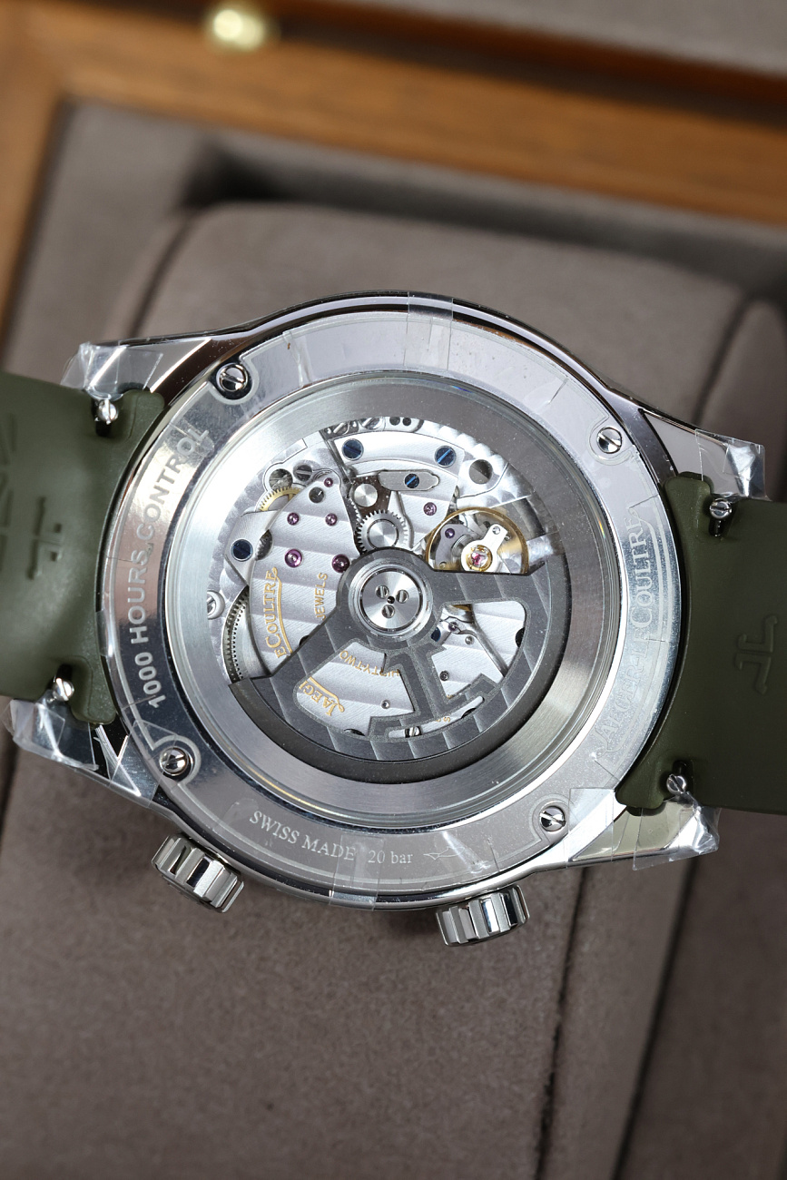 Часы Jaeger-LeCoultre  Polaris Date Olive  Q906863J