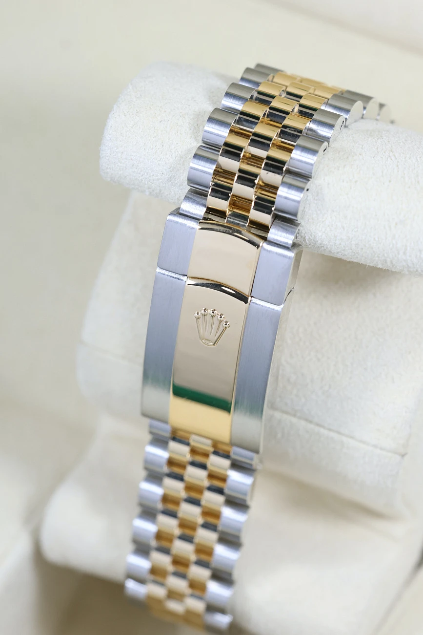 Часы Rolex  Oyster Perpetual Datejust Ii 41 Mm Steel And Yellow Gold Silver Dial  126333