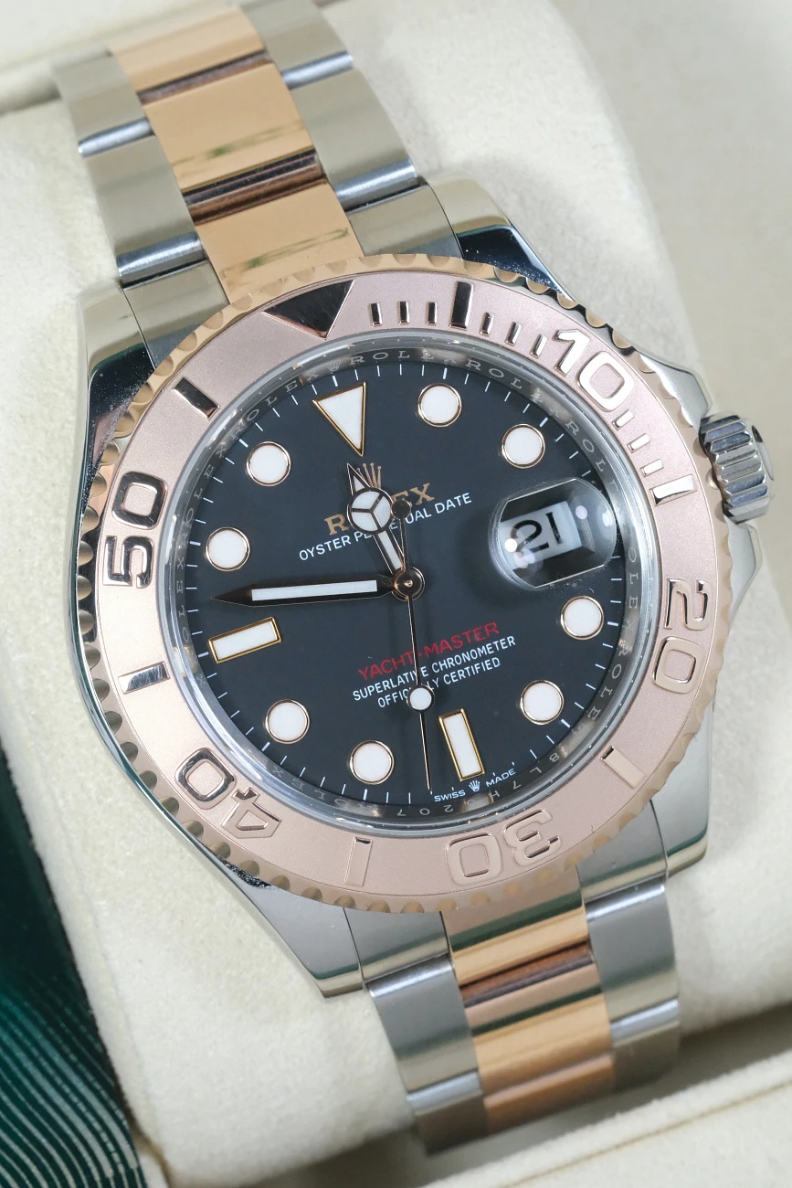 Часы Rolex  Yachtmaster 40Mm Two Tone Black Dial  126621
