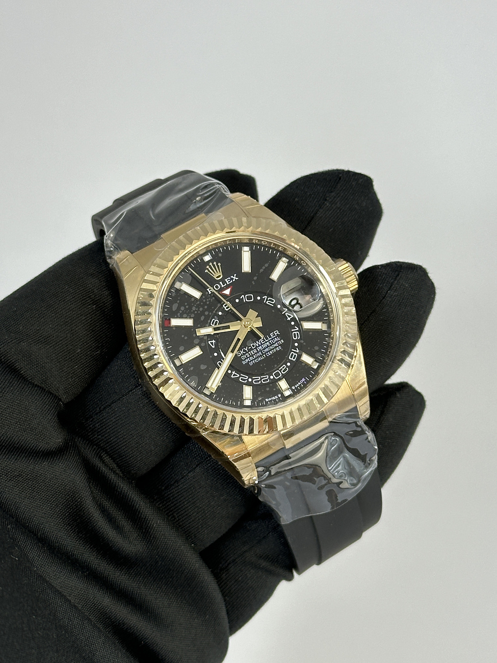 Часы Rolex  - Oyster Perpetual Sky-Dweller Yellow Gold Oysterflex  336238-0002