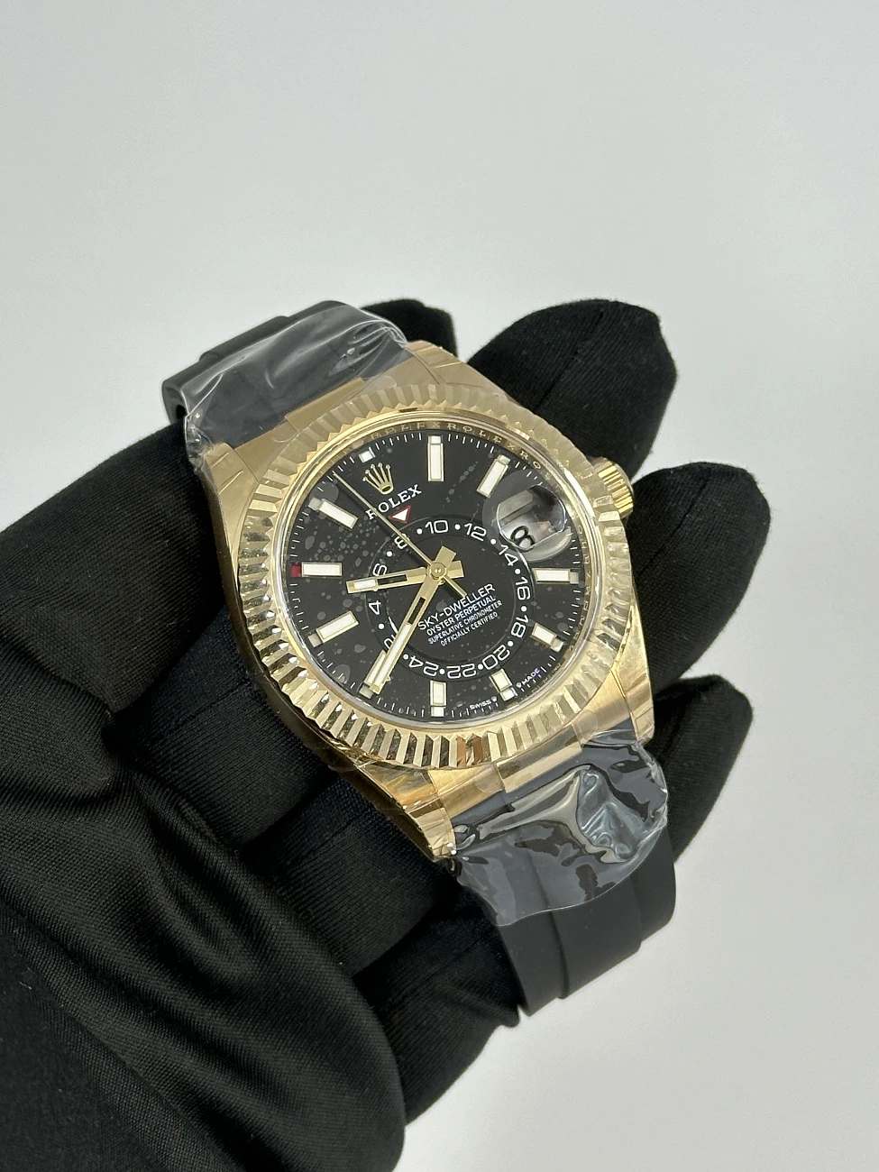 Часы Rolex  - Oyster Perpetual Sky-Dweller Yellow Gold Oysterflex  336238-0002