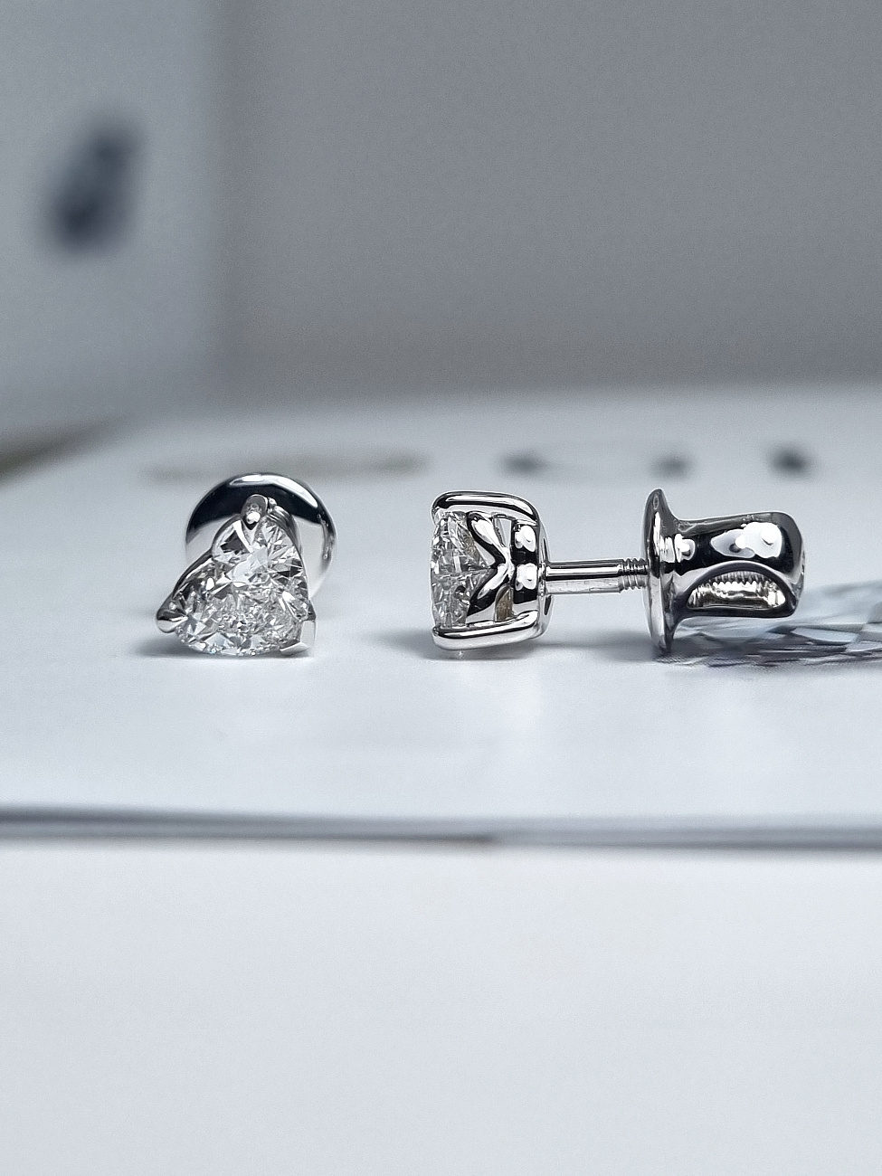 Украшение NO NAME  Серьги 0,54/0,56 Ct. &quot;Heart&quot; D/Vs+   