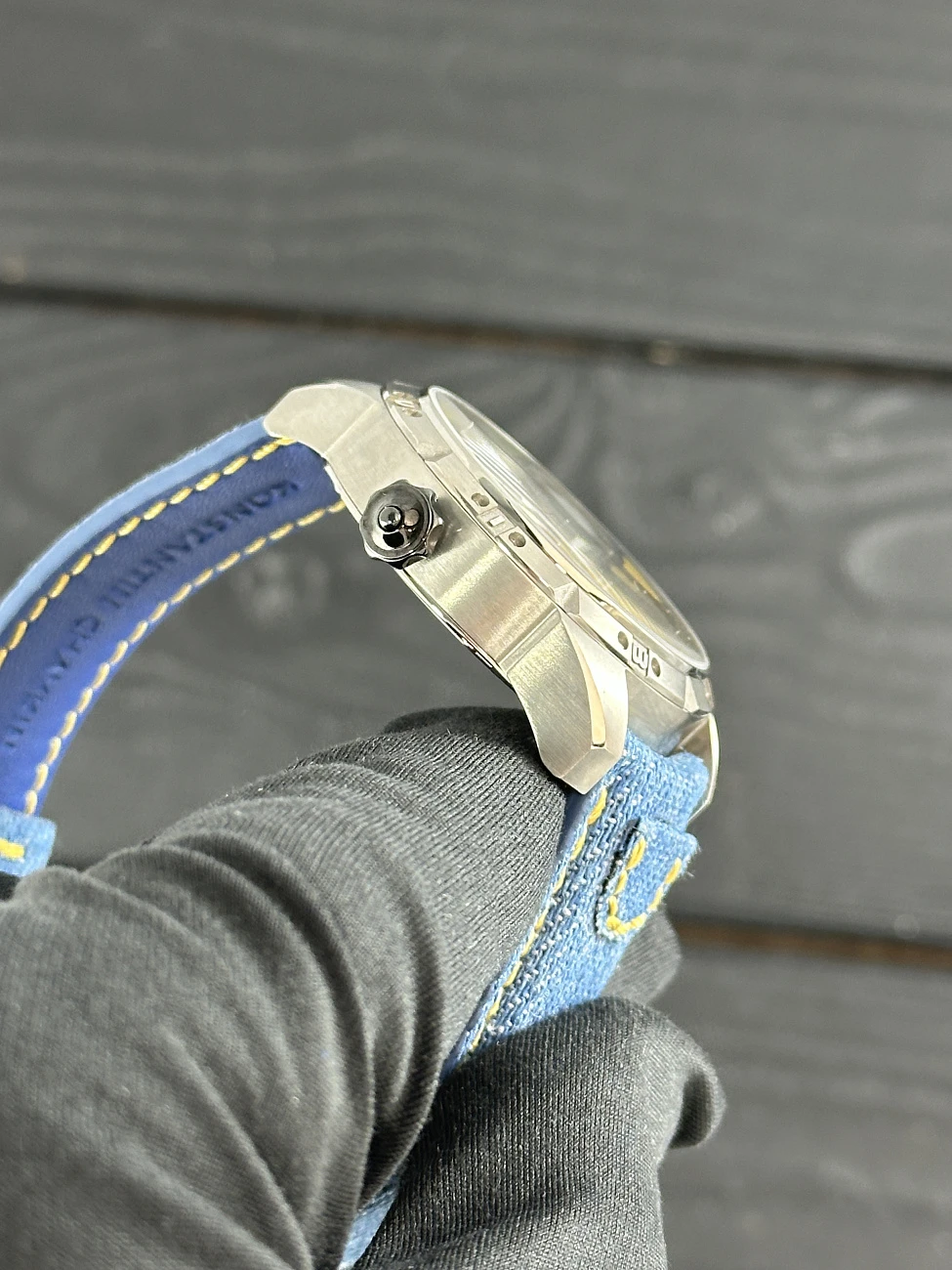 Часы Konstantin Chaykin (Константин Чайкин)  The Minions Watch Titanium  Minions