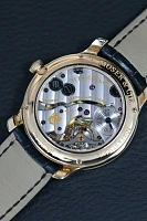 Часы H. Moser &amp; Cie  Endeavour Small Seconds  1321-0101