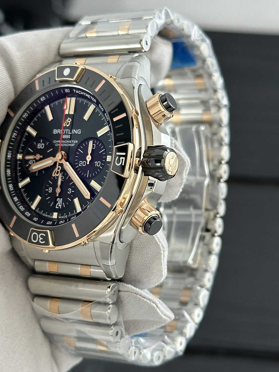 Breitling в наличии в Москве в &quot;Мануфактуре&quot;! 