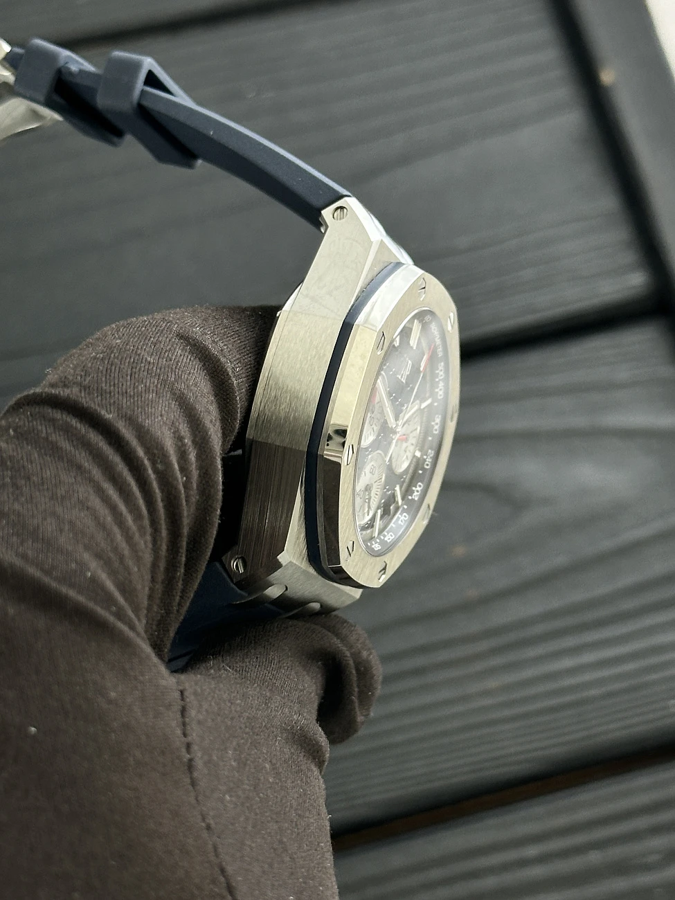 Часы Audemars Piguet  Royal Oak Offshore Selfwinding Chronograph Titanium 43Mm  26420TI.OO.A027CA.01