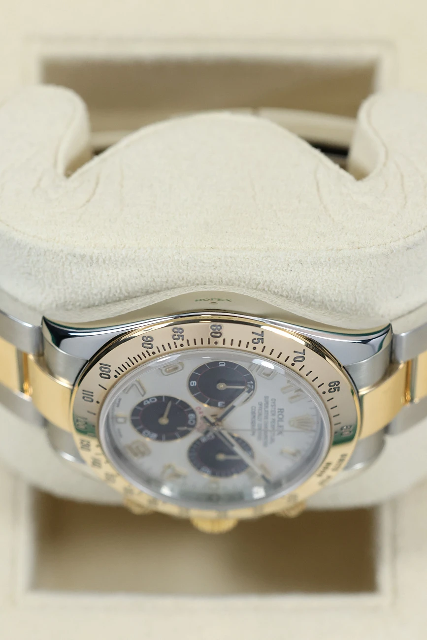 Часы Rolex  Oyster Perpetual Cosmograph Daytona White Racing Dial  116523