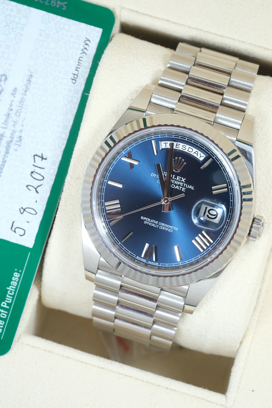 Часы Rolex  Oyster Perpetual Day-Date 40Mm White Gold Blue Dial  228239