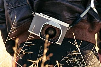 Часы Leica  Цифровой Фотоаппарат Leica Q2 Ghost Edition Hodinkee  
