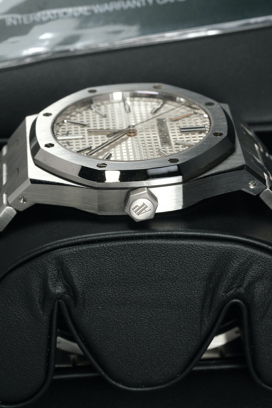 Audemars Piguet в наличии в Москве в &quot;Мануфактуре&quot;! 