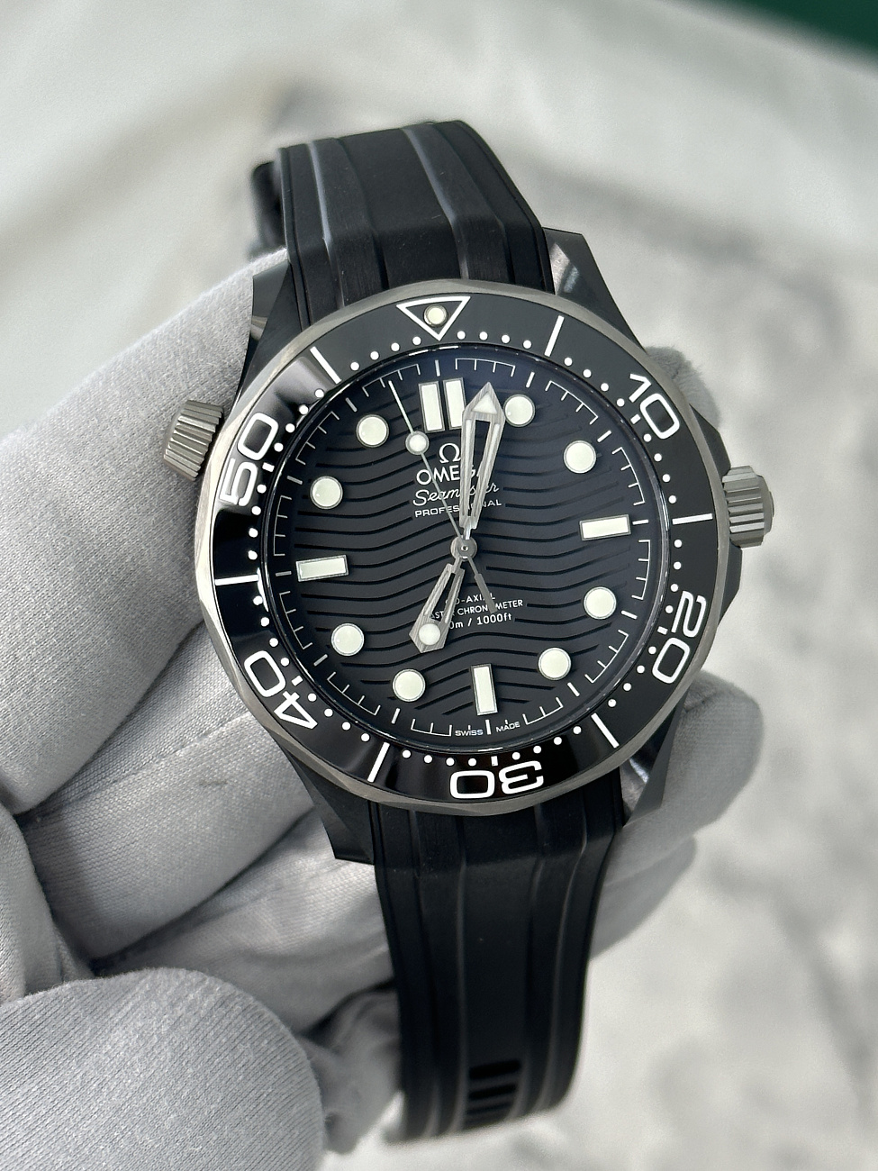 Часы Omega  Seamaster Diver 300M Co‑Axial Master Chronometer 43,5 Mm  210.92.44.20.01.001