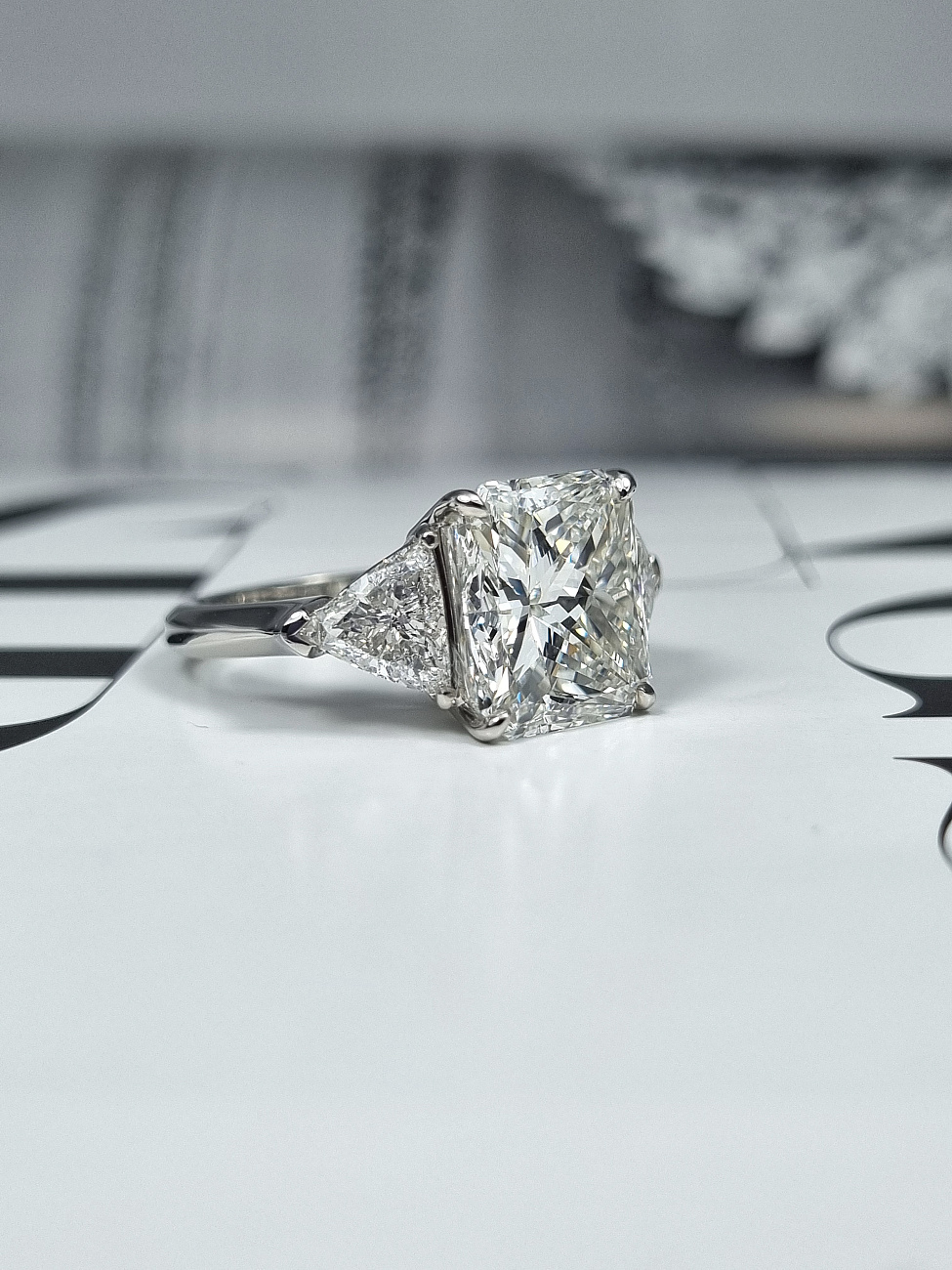 Украшение No Name  Кольцо С Бриллиантом 5,94 Ct. I/Vs2   