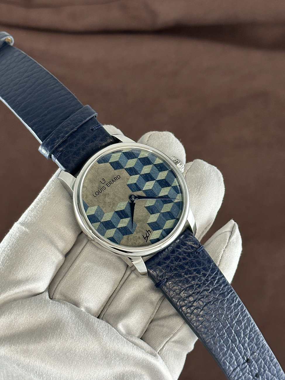 Часы Louis Erard  Excellence Marqueterie  34237AA58.BVA108