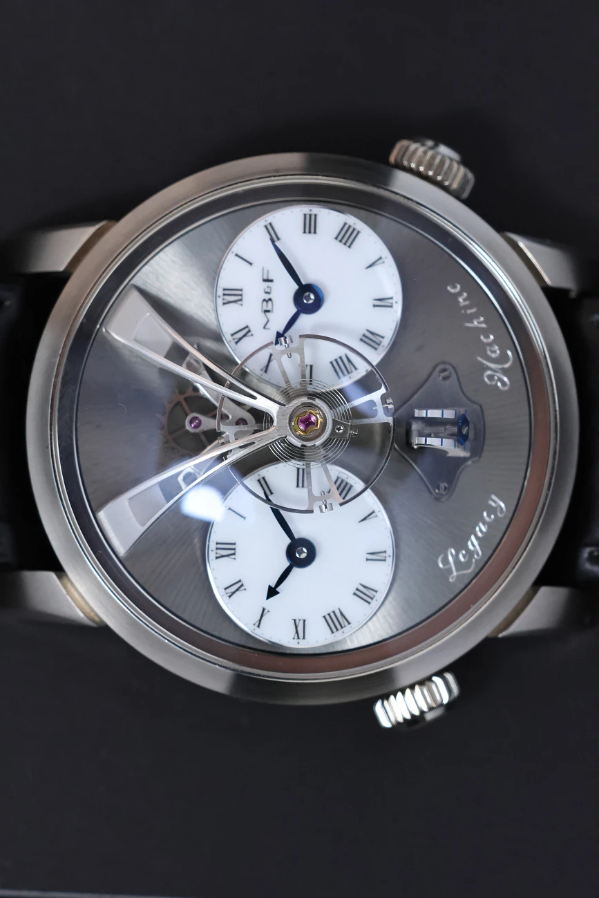 Часы MB&amp;F  Legacy Machine No.1 White Gold  01.WL.W