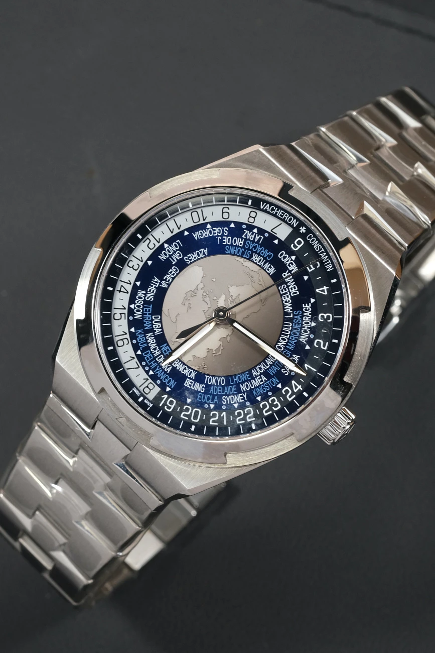 Часы Vacheron Constantin  Overseas Worldtimer  7700V-110A-B172