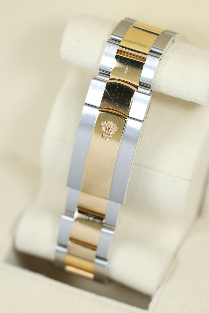 Часы Rolex  Sky-Dweller Steel Gold Champagne Dial  326933