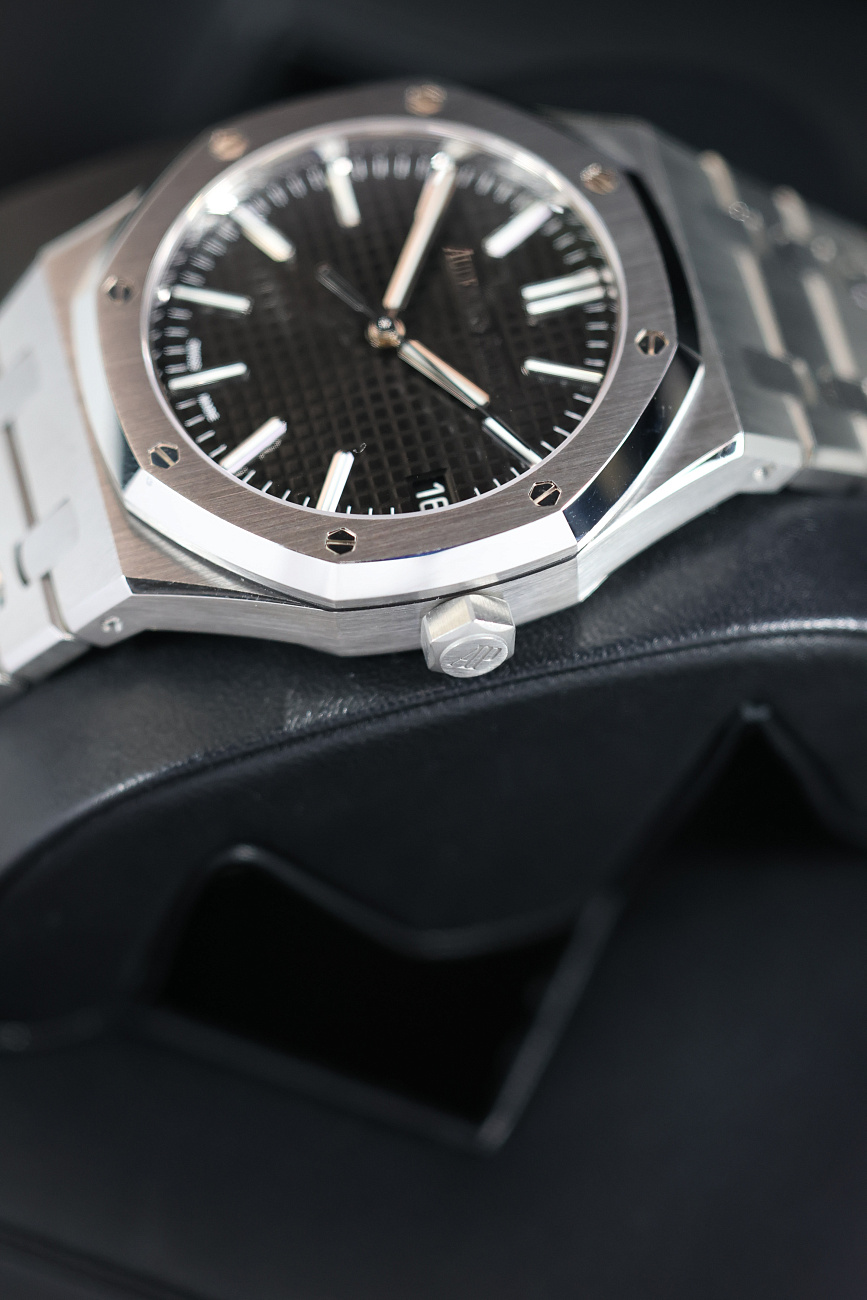 Часы Audemars Piguet  Royal Oak Selfwinding 41Mm Black Dial  15510ST.OO.1320ST.07