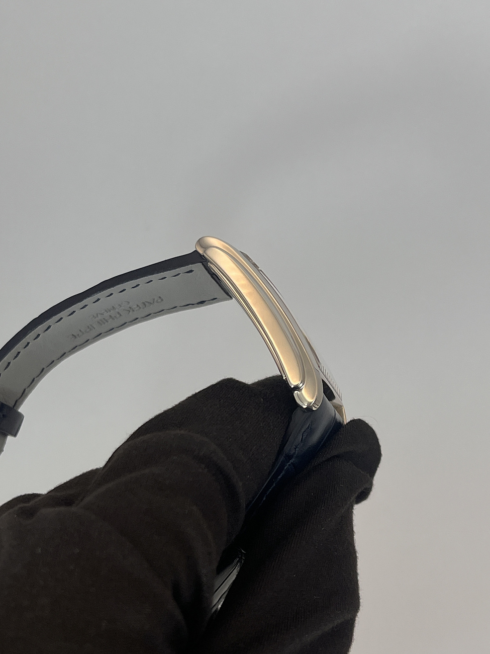 Часы Patek Philippe  Gondolo White Gold  5124G-011