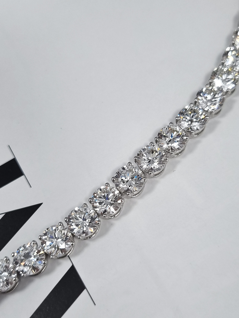 Украшение GIA  Браслет с бриллиантами 25 ct. G-H/VS (3 Excellent)   