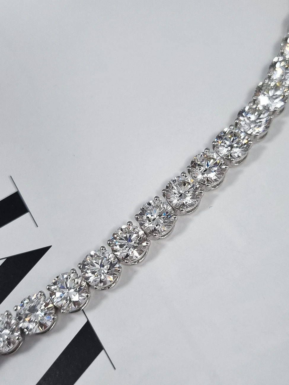 Украшение GIA  Браслет с бриллиантами 25,58 ct. G-H/VS2 (3 Excellent)   
