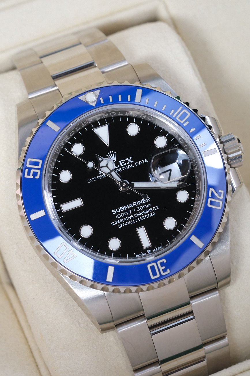 Часы Rolex  Oyster Perpetual White Gold Submariner Date  126619LB