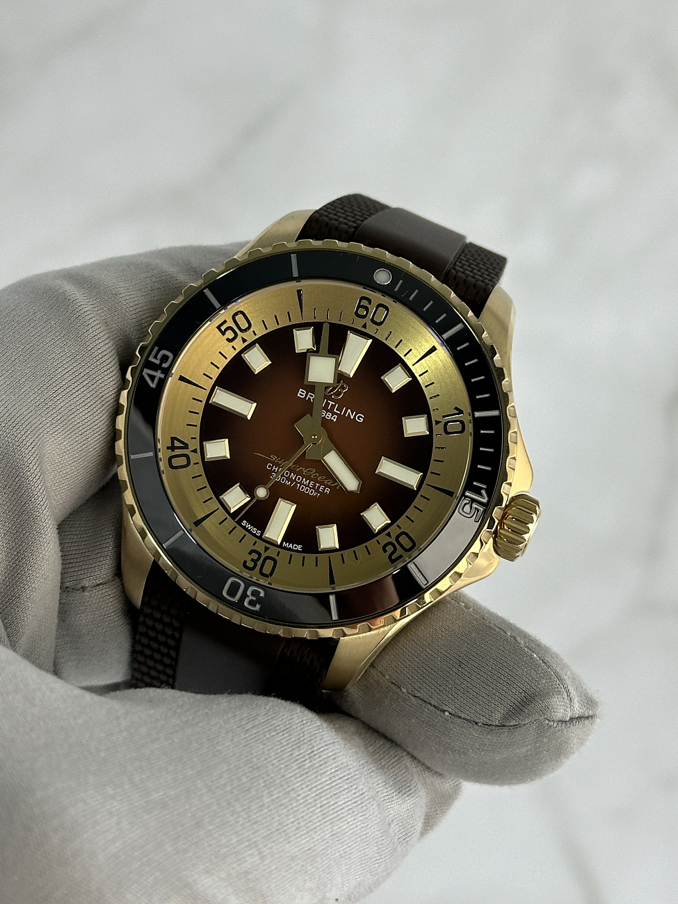 Часы Breitling  Superocean Automatic 42 Bronze Brown  N17376201Q1S1