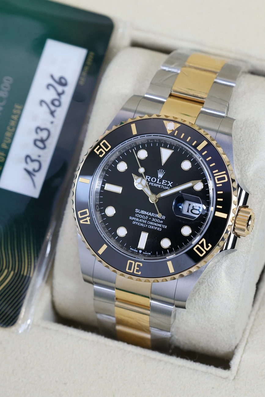 Часы Rolex  Submariner Steel &amp; Yellow Gold Black Dial  126613LN